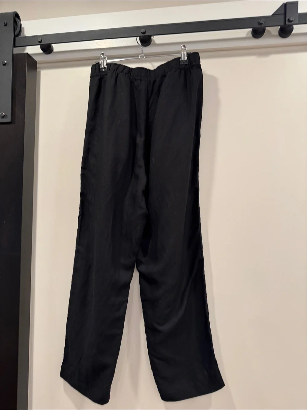 H&M comfortable black